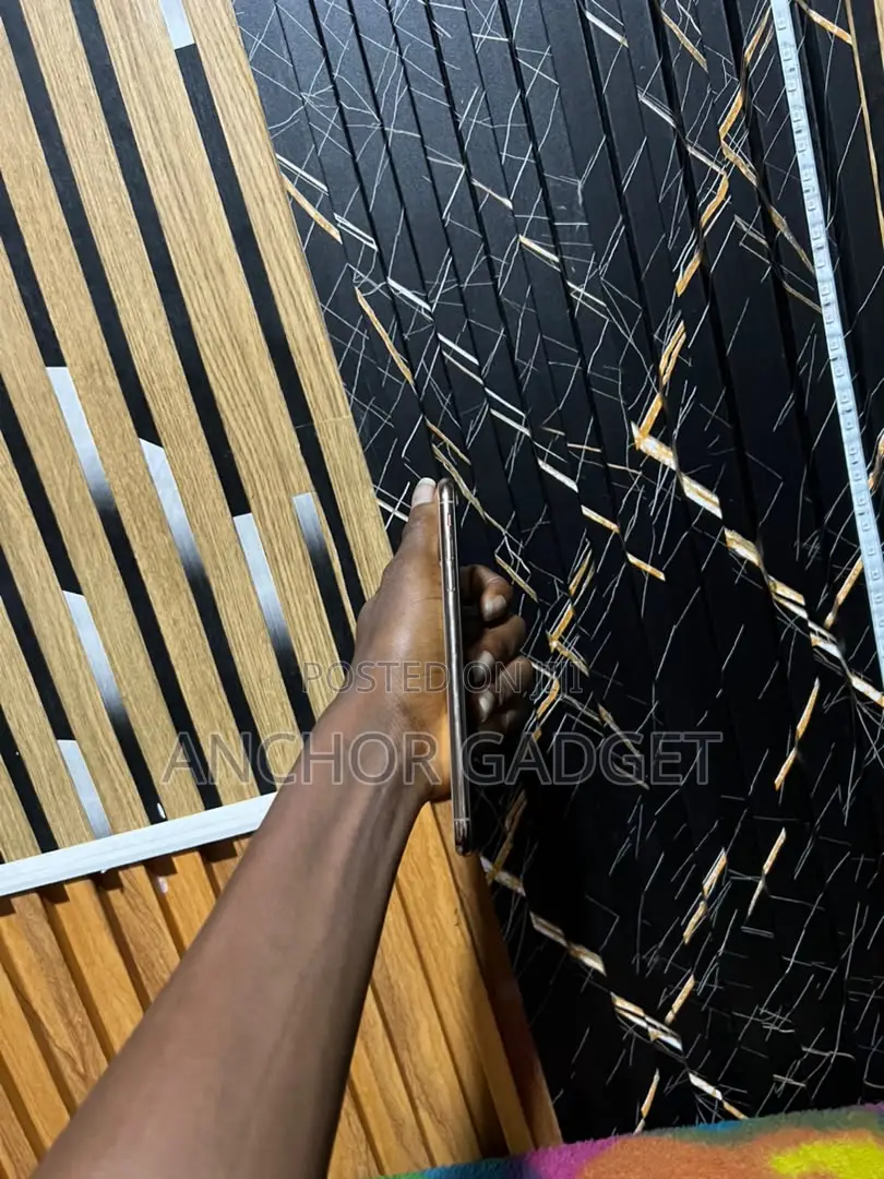 Apple iPhone XS 64 GB Gold