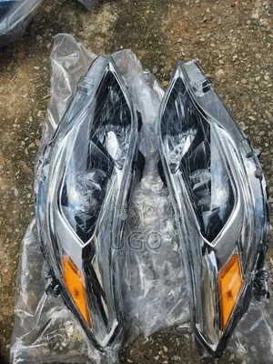 Headlamp for Toyota Avalon 2014