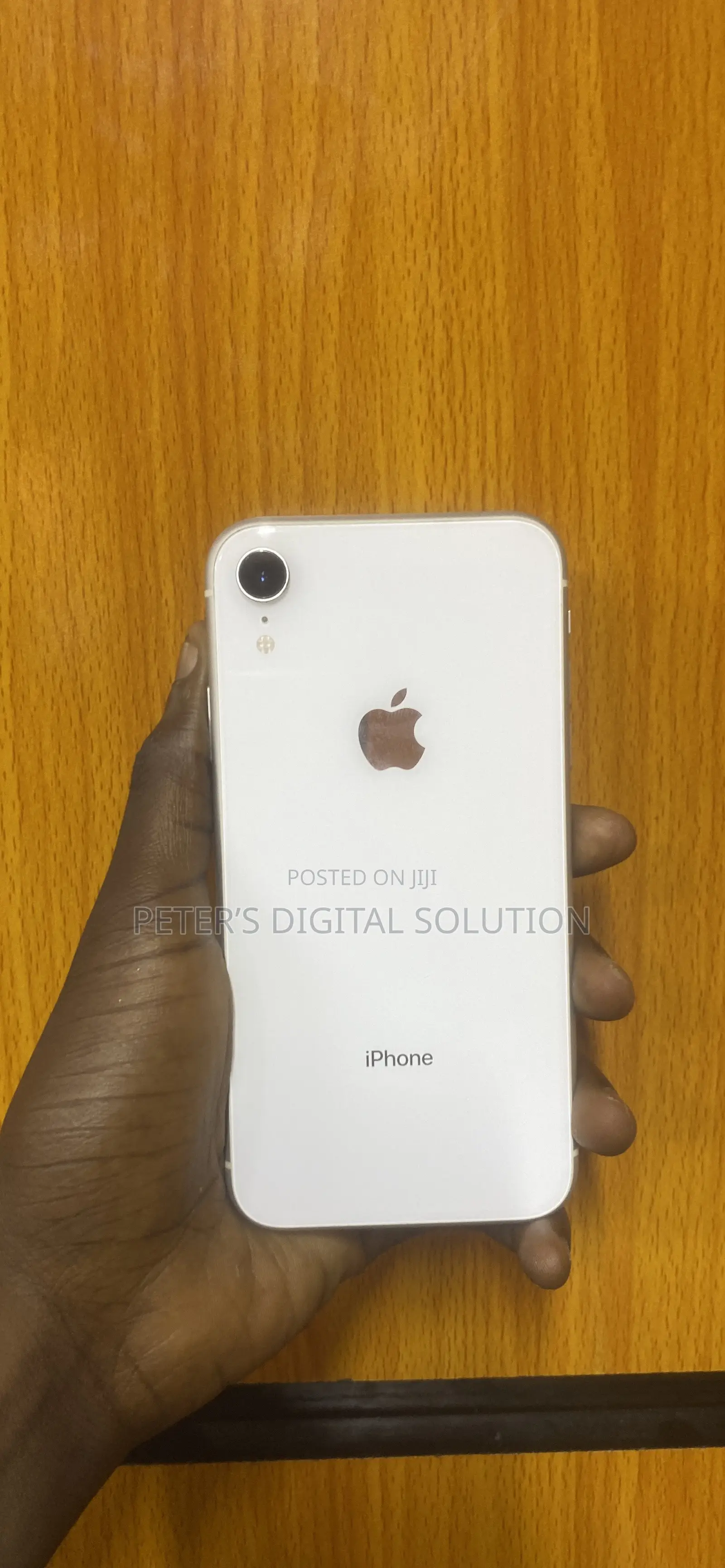 Apple iPhone XR 64 GB White