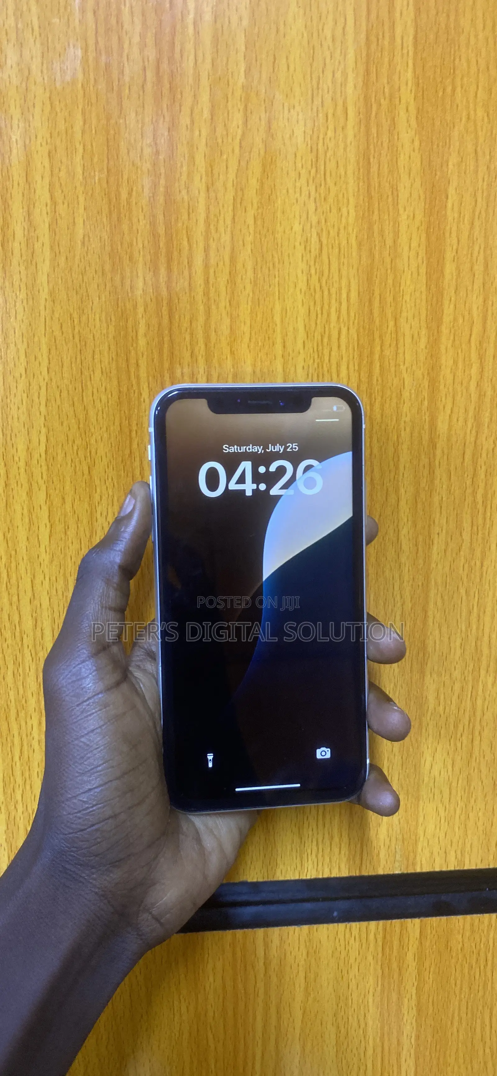 Apple iPhone XR 64 GB White