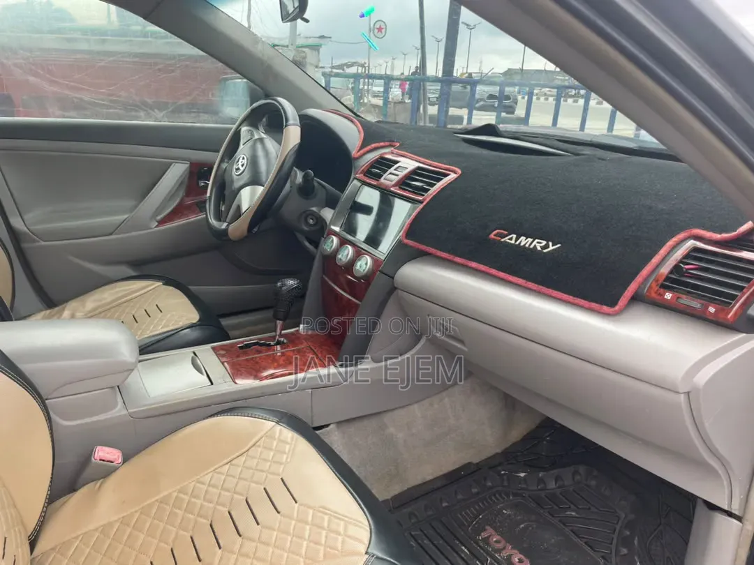 Toyota Camry 2007 Gray