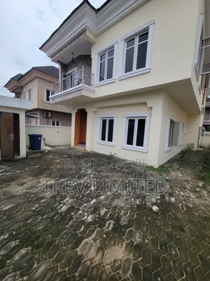 5bdrm Duplex in Ikota Villa Estate for rent