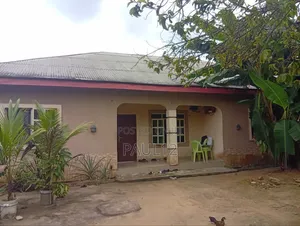 4bdrm Bungalow in Obio-Akpor for sale