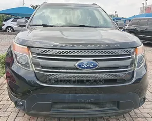 Ford Explorer XLT 4dr SUV AWD (3.5L 6cyl 6A) 2015 Matt Black