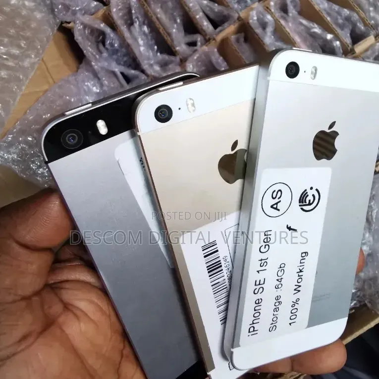 Apple iPhone SE 64 GB Silver