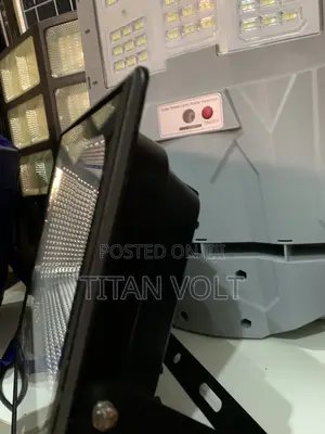 300 Watt Solar Flood Light