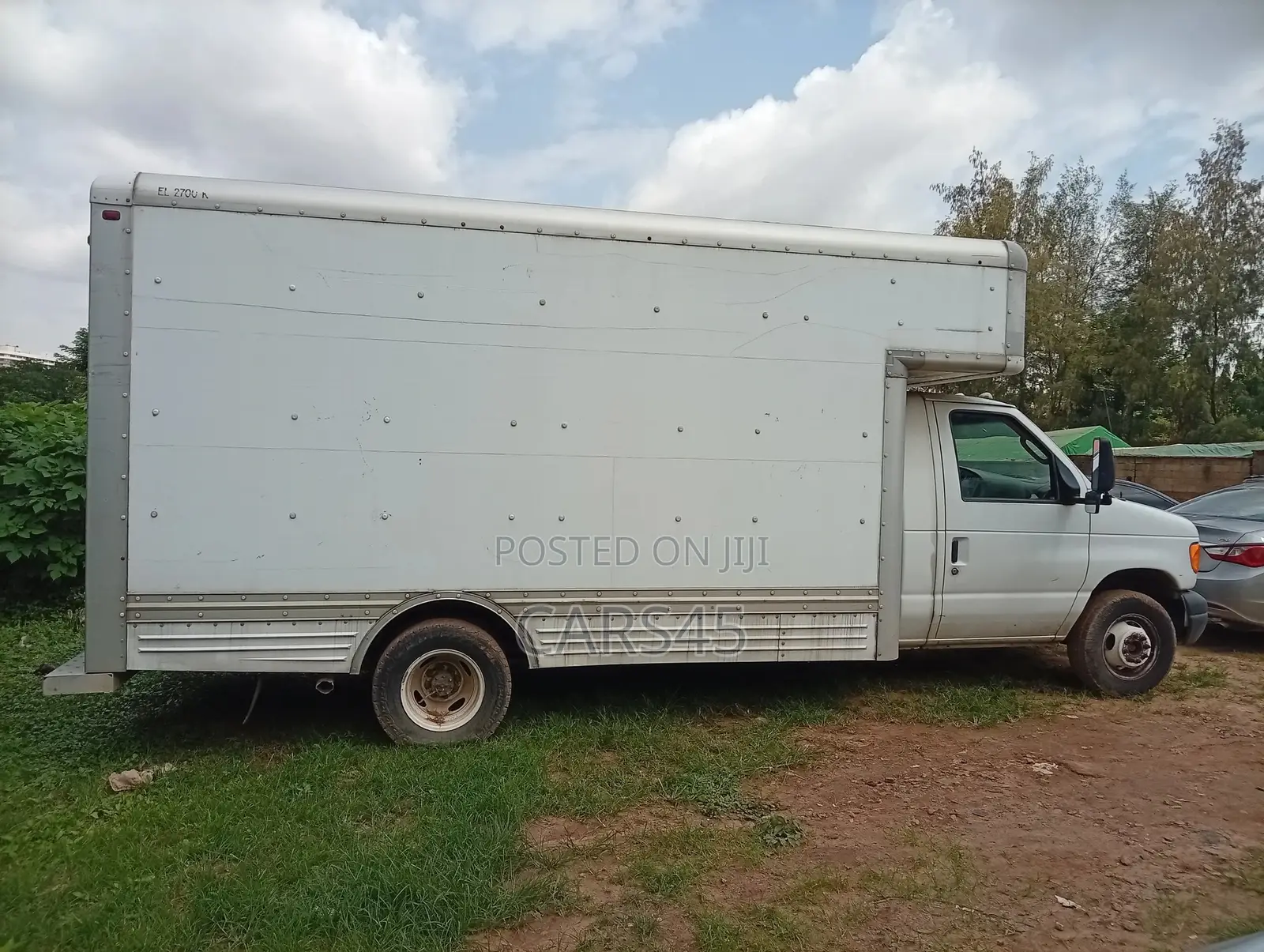 Ford E-350 2009 White
