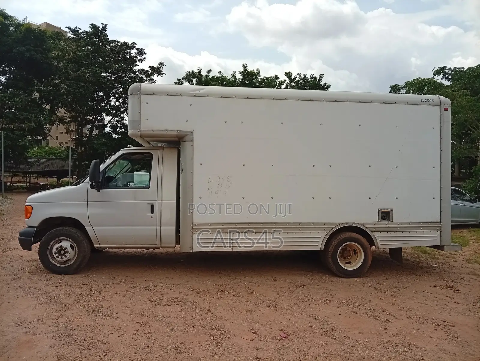 Ford E-350 2009 White