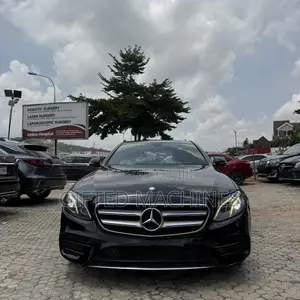 Mercedes-Benz E300 2016 Black