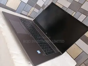 Laptop HP ZBook Fury 17 G7 16GB Intel Xeon SSD 256GB