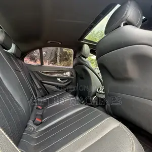 Mercedes-Benz E300 2016 Black