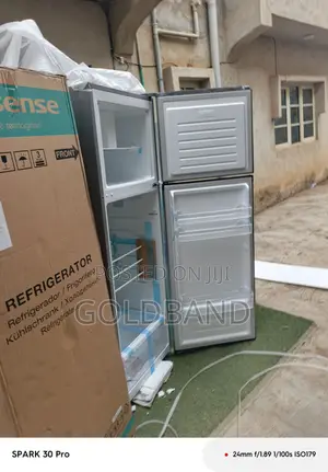 Hisense 306DR Refrigerator – Compact Yet Spacious