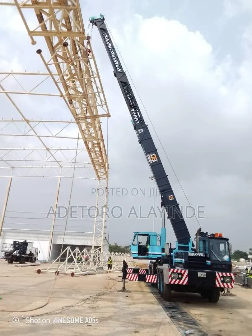 50tons Crane