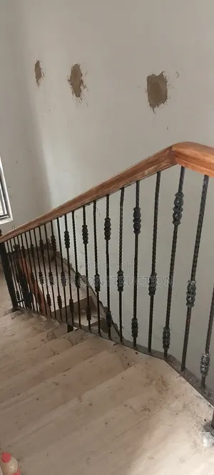 Wood Handrail With Wrought