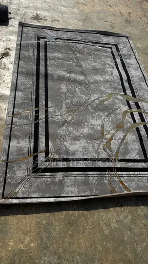 Center Rugs
