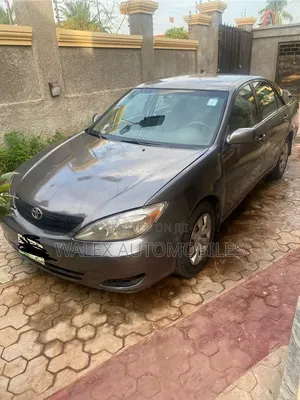 Toyota Camry 2004 Gray