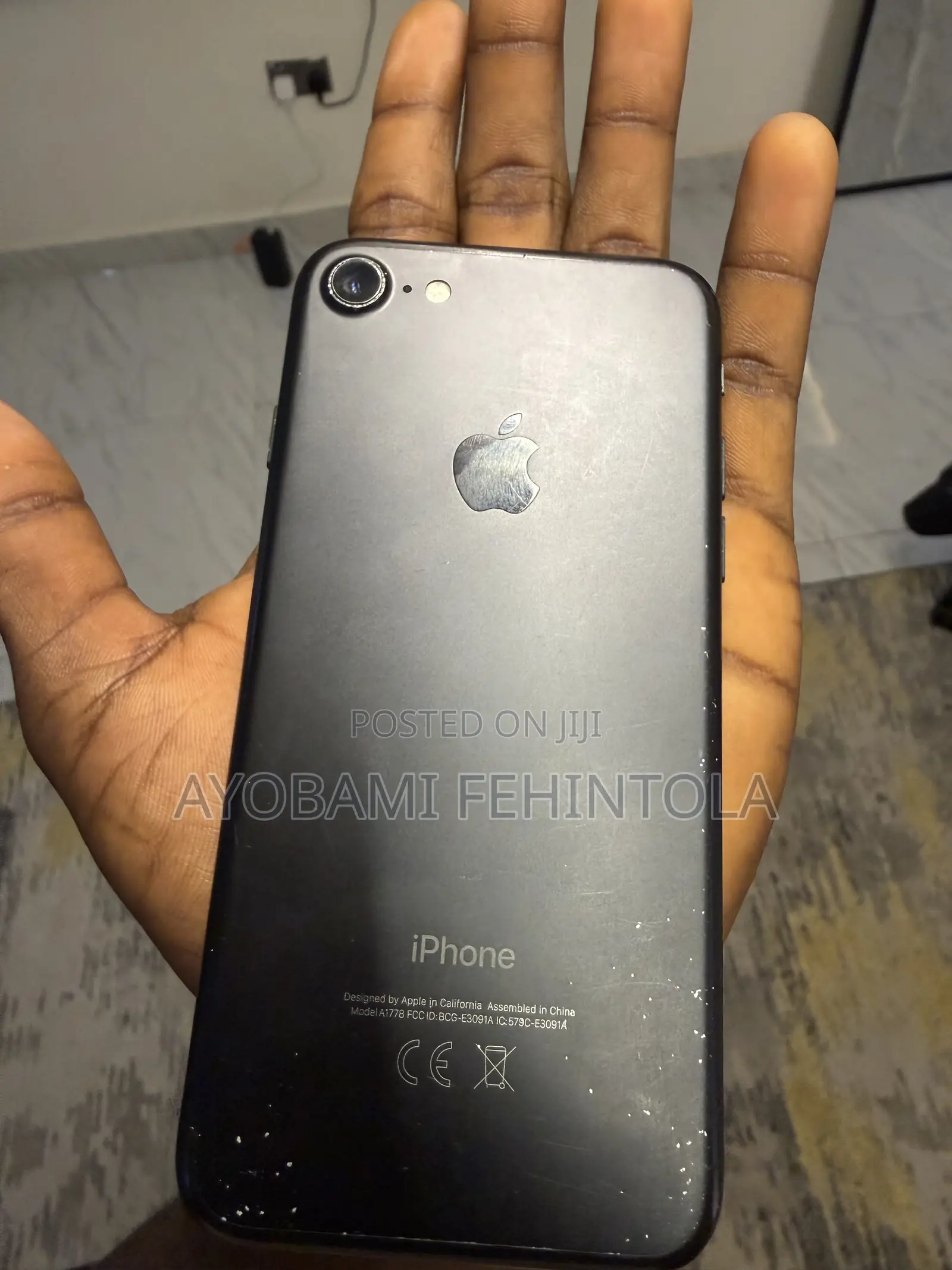 Apple iPhone 7 32 GB Black