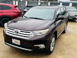 Toyota Highlander Limited 3.5l 4WD 2013 Burgundy