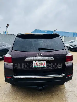 Toyota Highlander Limited 3.5l 4WD 2013 Burgundy