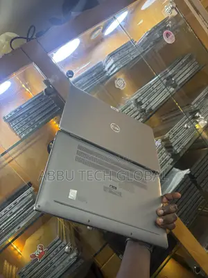Laptop Dell Latitude 9520 16GB Intel Core i7 SSD 256GB