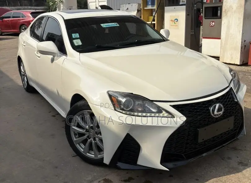 Lexus IS 2011 White