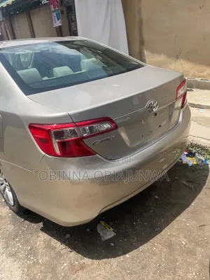 Toyota Camry 2013 Gold