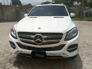 Mercedes-Benz GLE-Class 2019 White