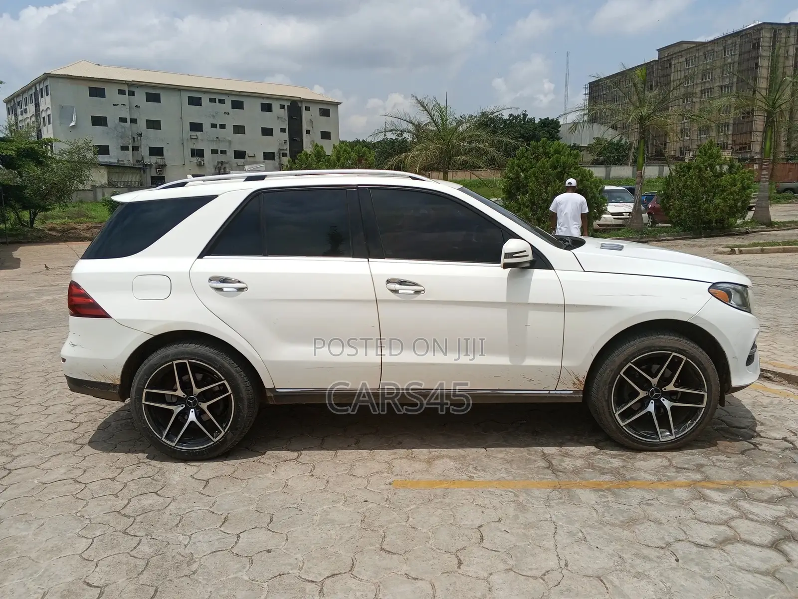 Mercedes-Benz GLE-Class 2019 White
