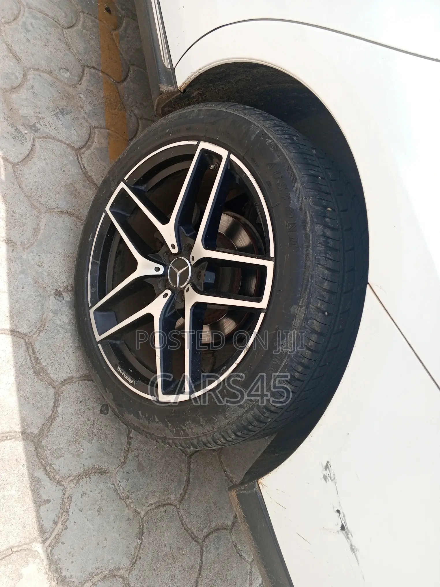 Mercedes-Benz GLE-Class 2019 White