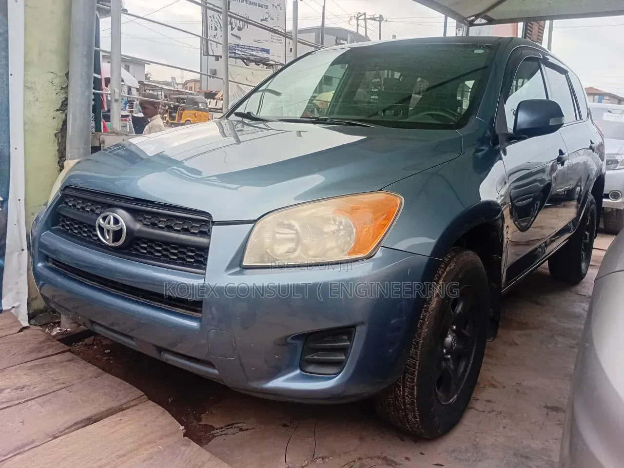 Toyota RAV4 Limited 2011 Gray