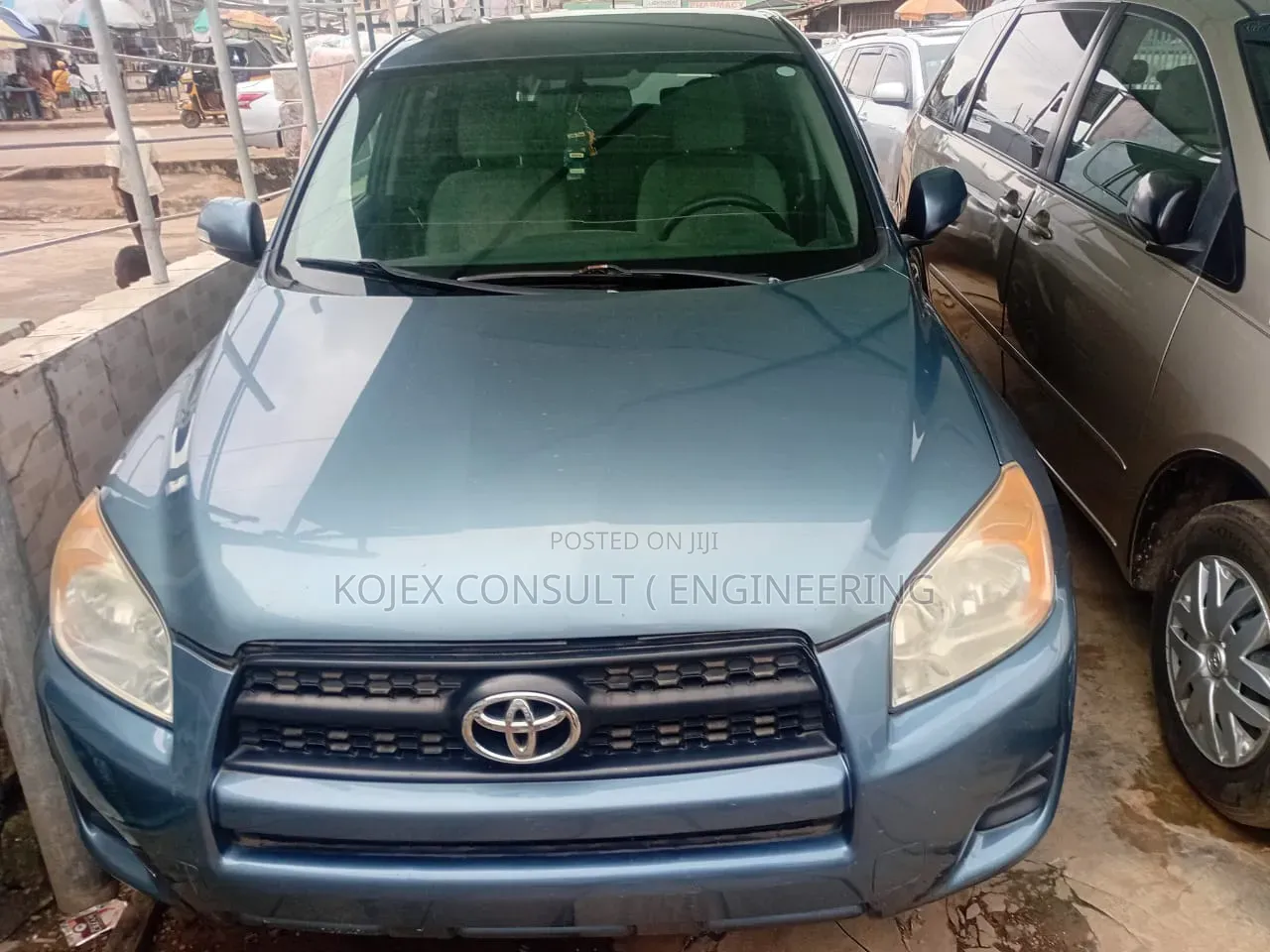 Toyota RAV4 Limited 2011 Gray