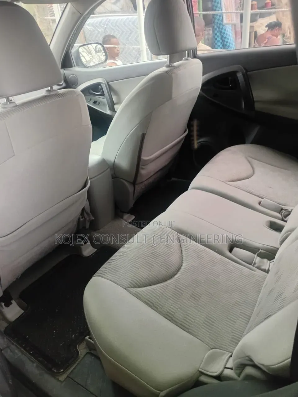 Toyota RAV4 Limited 2011 Gray