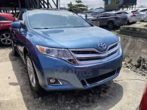 Toyota Venza AWD 2011 Blue