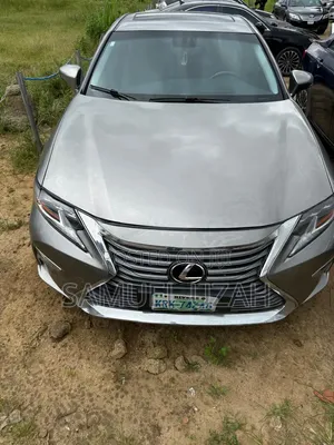 Lexus ES 2015 Gray