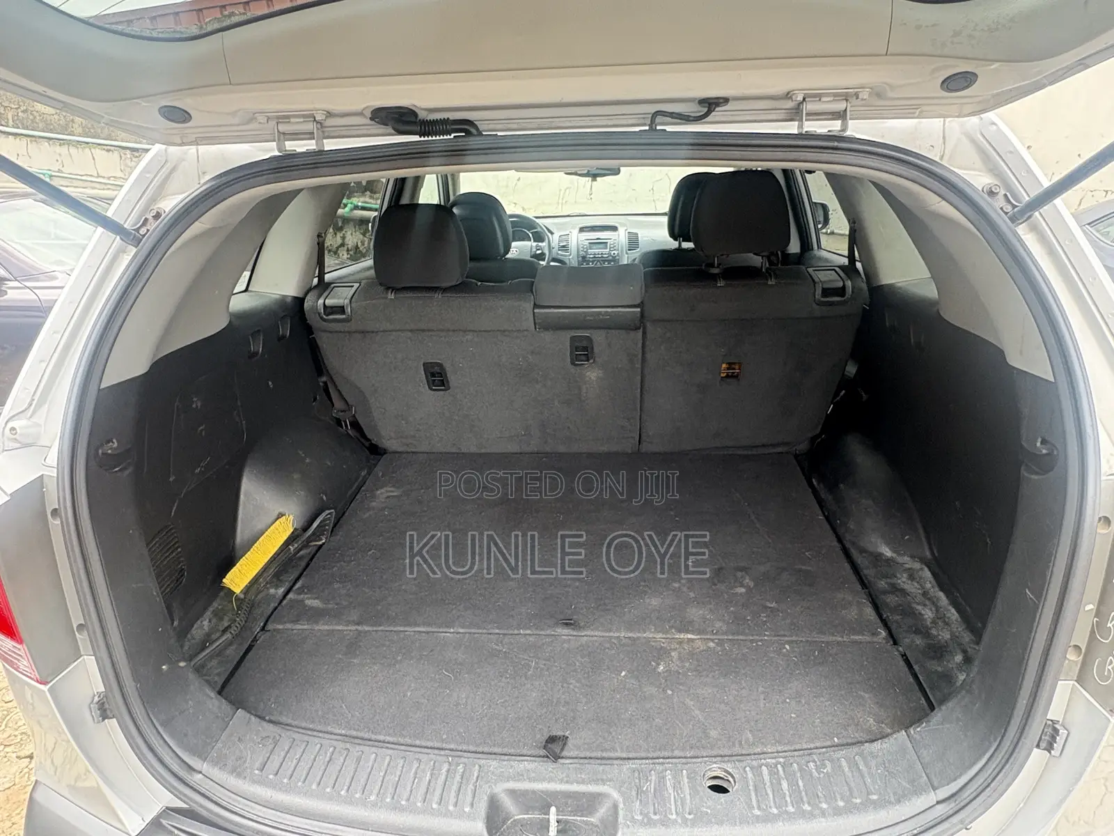 Kia Sorento LX 2012 Silver
