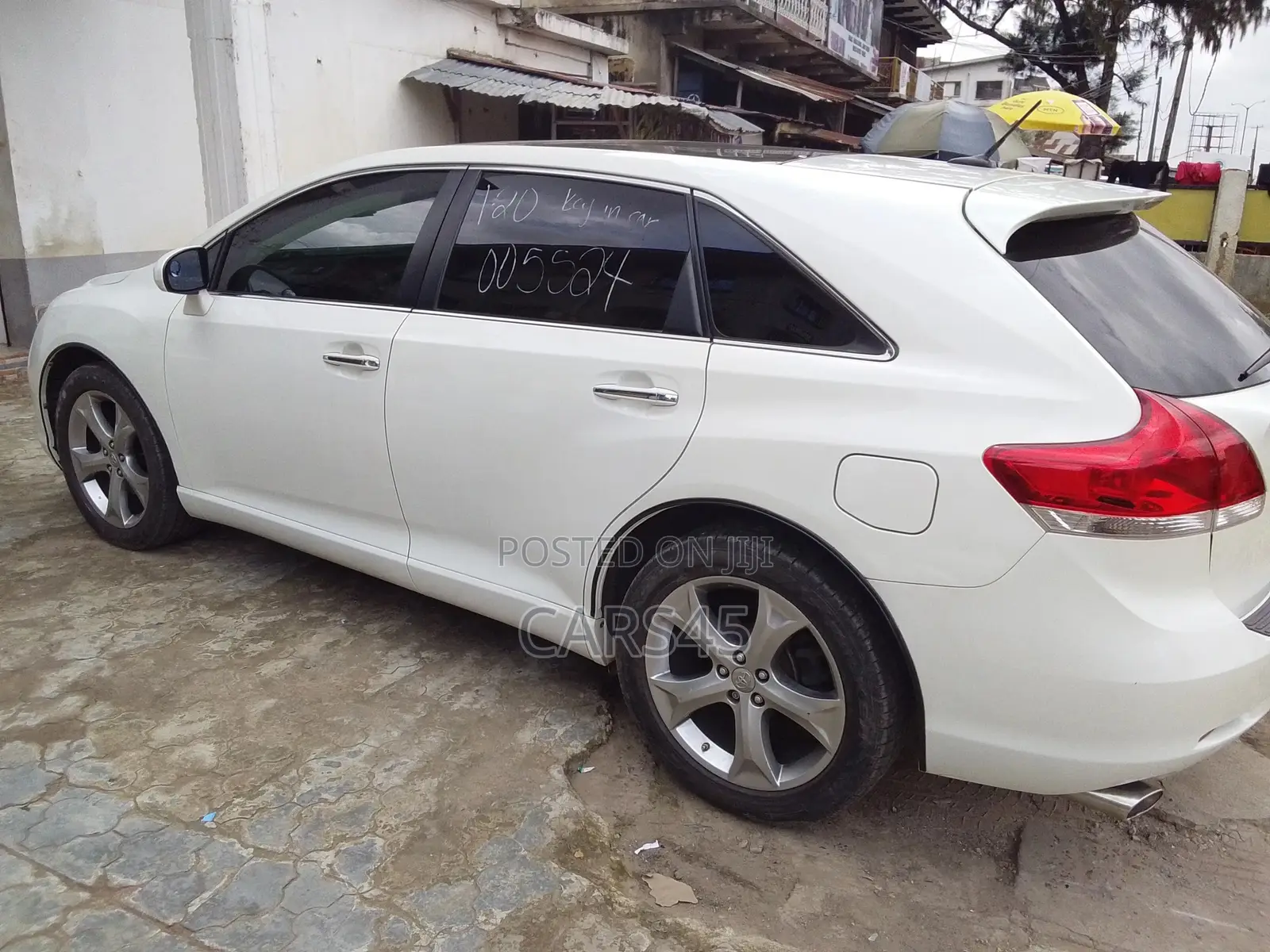 Toyota Venza 2009 White