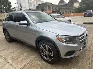 Mercedes-Benz GLC-Class 2016 Blue
