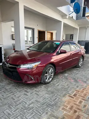 Toyota Camry SE 4dr Sedan (2.5L 4cyl 6A) 2016 Red