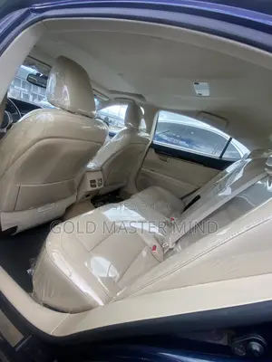 Lexus ES 2014 Blue