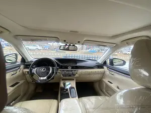 Lexus ES 2014 Blue