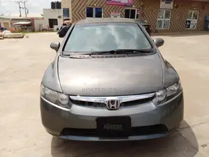 Honda Civic 2006 Gray