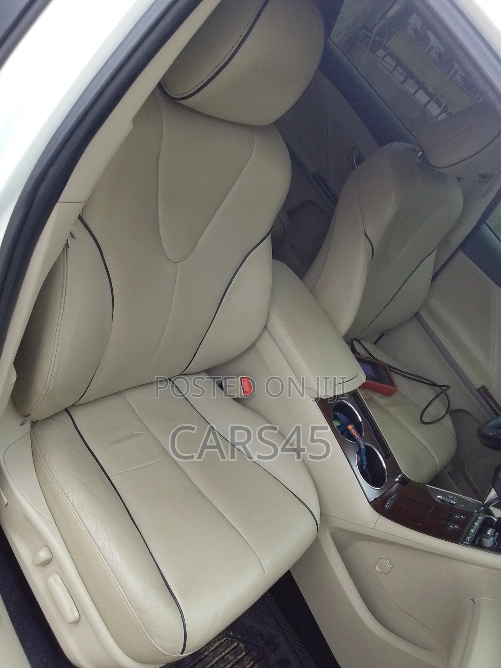 Toyota Venza 2009 White