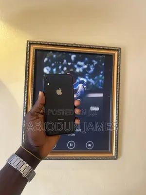 Apple iPhone XR 64 GB Black