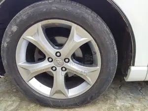 Toyota Venza 2009 White