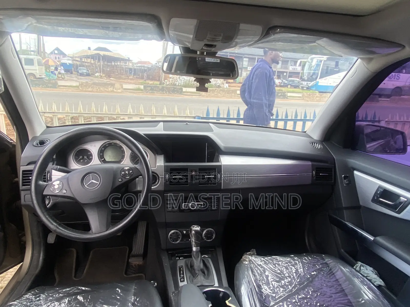 Mercedes-Benz GLK-Class 2009 Gold
