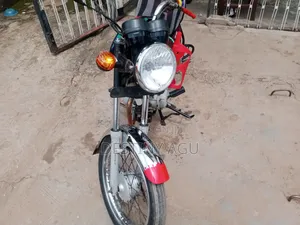 Bajaj Boxer BM100KS 2022 Red