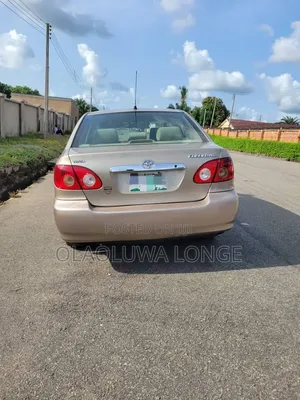 Toyota Corolla 2006 Gold