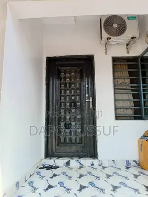 2bdrm Block of Flats in Mercyland Estte, Lakowe for rent