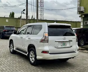 Lexus GX 460 Luxury 2016 White
