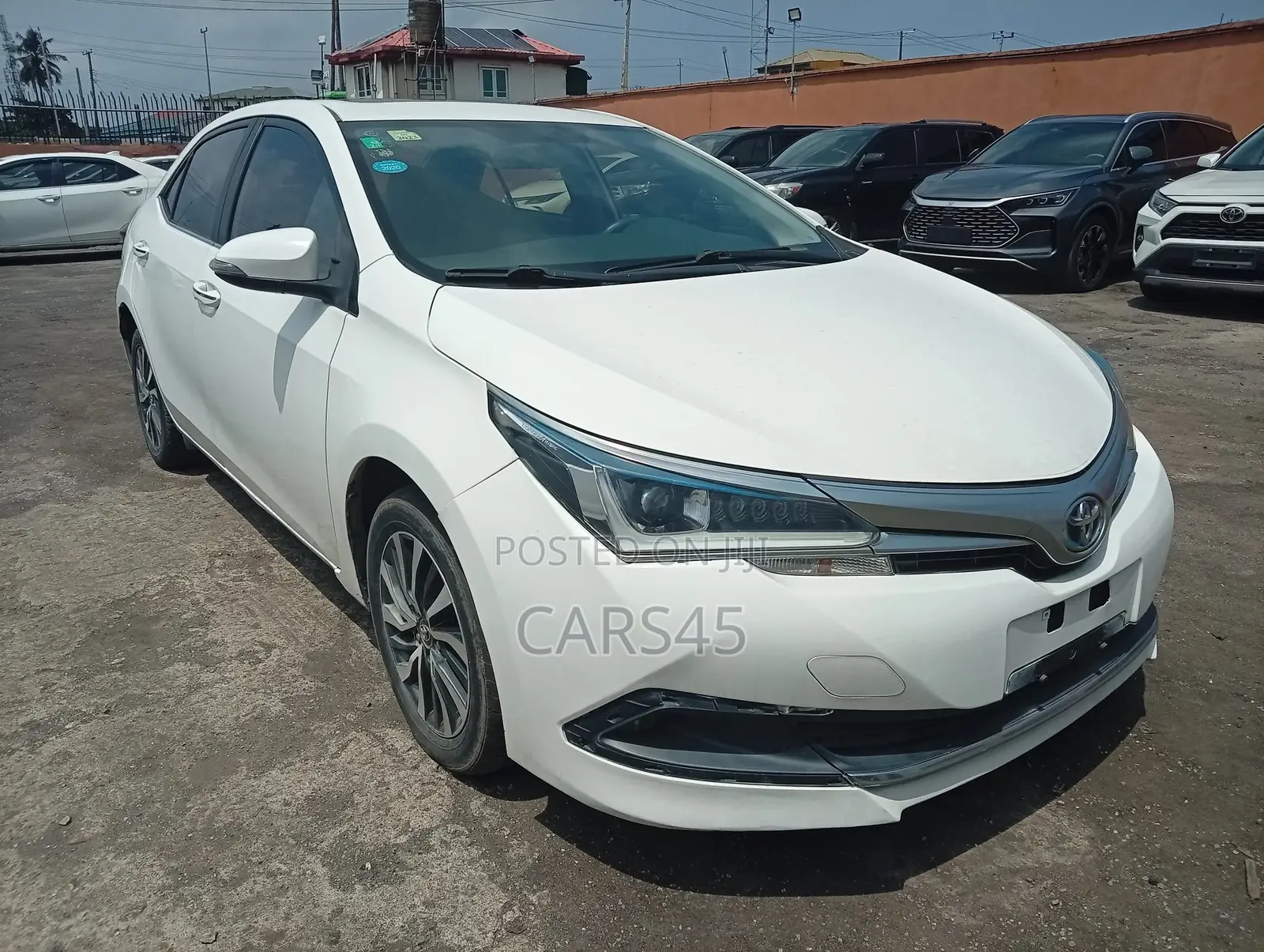 Toyota Corolla 2018 White